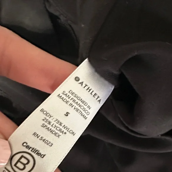 Athleta Salutation High Rise Jogger in Black Small Buttery Soft Yoga Travel - Picture 8 of 10